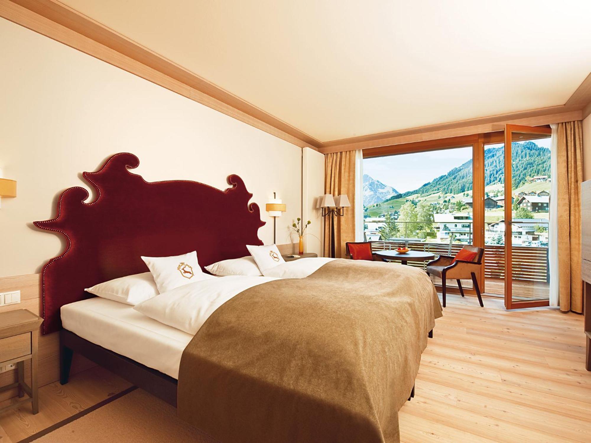 A-Rosa Ifen Hotel Kleinwalsertal Hirschegg  객실 사진 A typical room at the Hotel Axelmannstein
